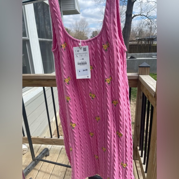 Never worn Zara mini dress - Picture 2 of 5